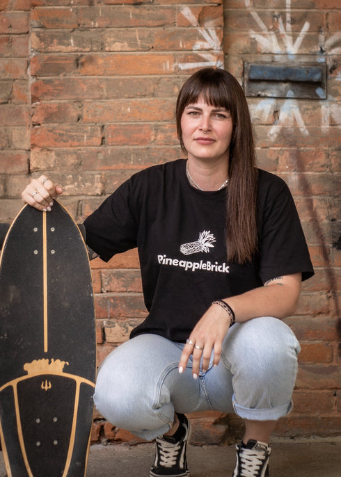 Brand - Bio Baumwolle T-Shirt - Black - PineappleBrick®