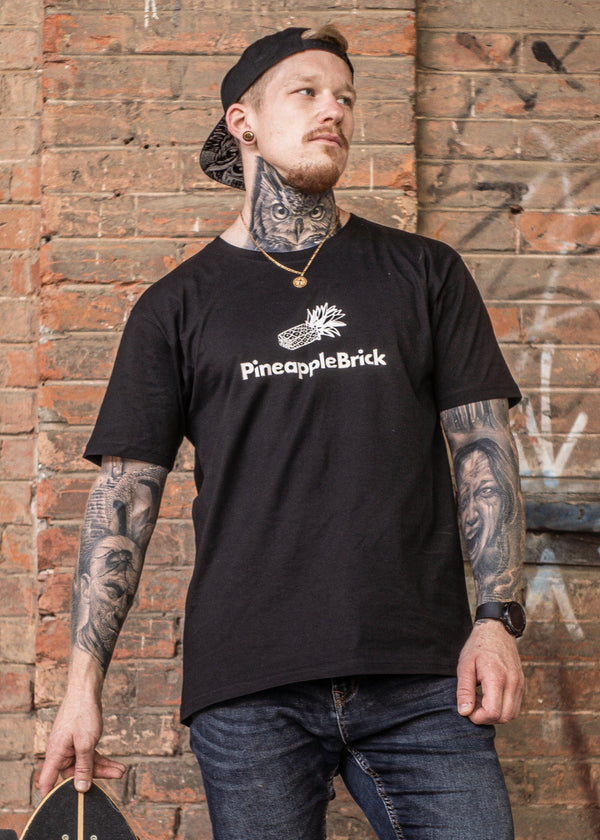 Brand - Bio Baumwolle T-Shirt - Black - PineappleBrick®
