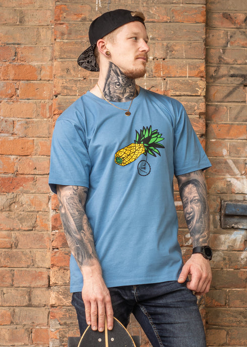 Labeled Pineapple - Bio Baumwolle T-Shirt - Dusty Indigo - PineappleBrick®